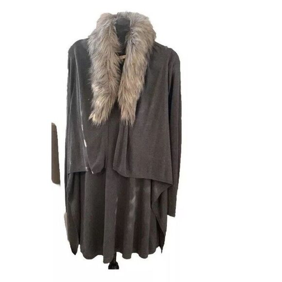 Boston Proper Faux Fur Sweater Cardigan Size Small - Picture 11 of 12